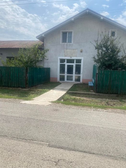 Cladire mixta sau casa,hala +spatiu comercial+mansarda, in Tudor Vladimirescu,jud Galati