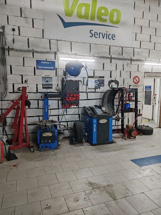 Închiriere/Vânzare Service Auto Mecanica-Tinichigetie-Vopsitorie-Vulcanizare