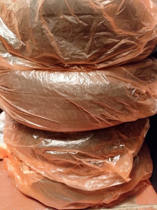 летние шины автомобиля пружен для гранта