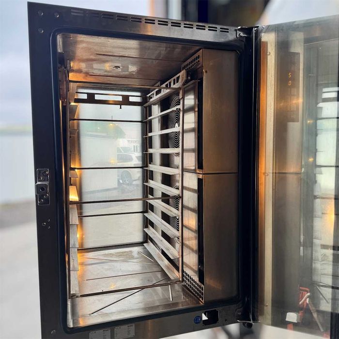 Cuptor electric patiserie MIWE 10 tavi