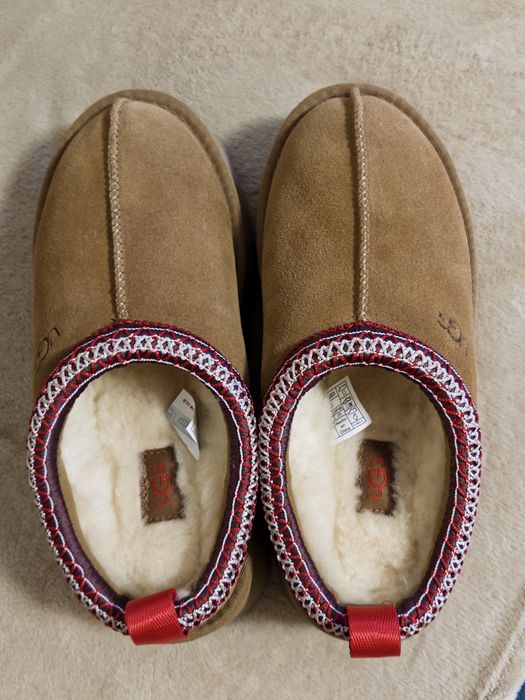 UGG Tazz II 37
