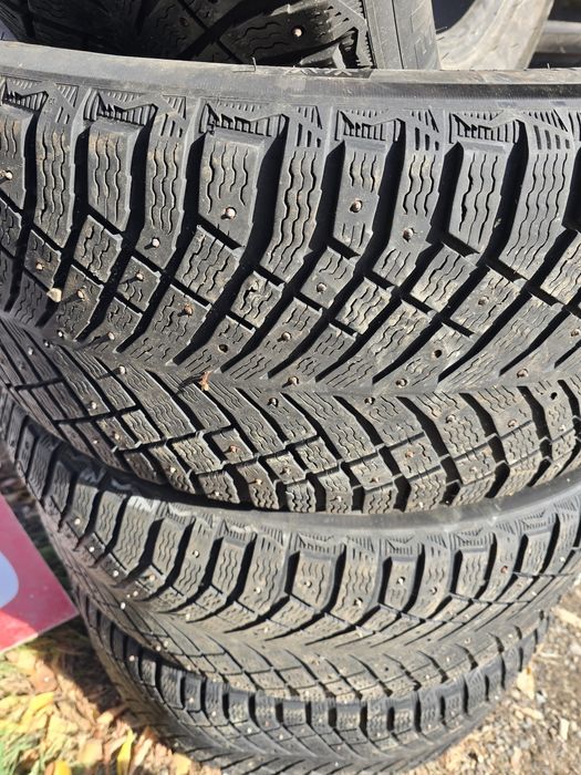 Продам шины Michelin  285/50 R20