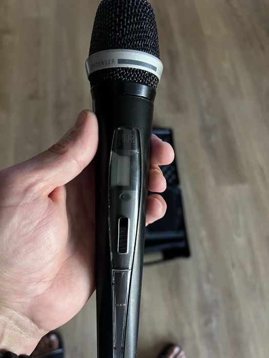AKG sr450 безжичен мокрофон
