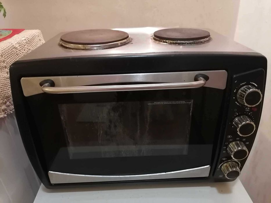 Работеща минифурна Neo с два котлона