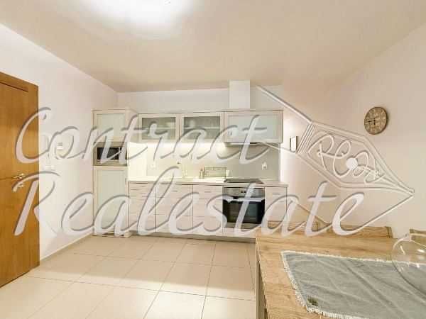 Дава се под наем Тристаен апартамент в Варна, Център - 95 кв.м за 765 € - Снимка #2