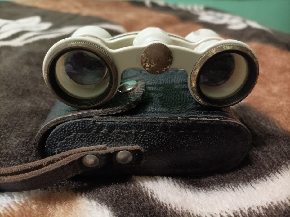 Малък руски бинокъл