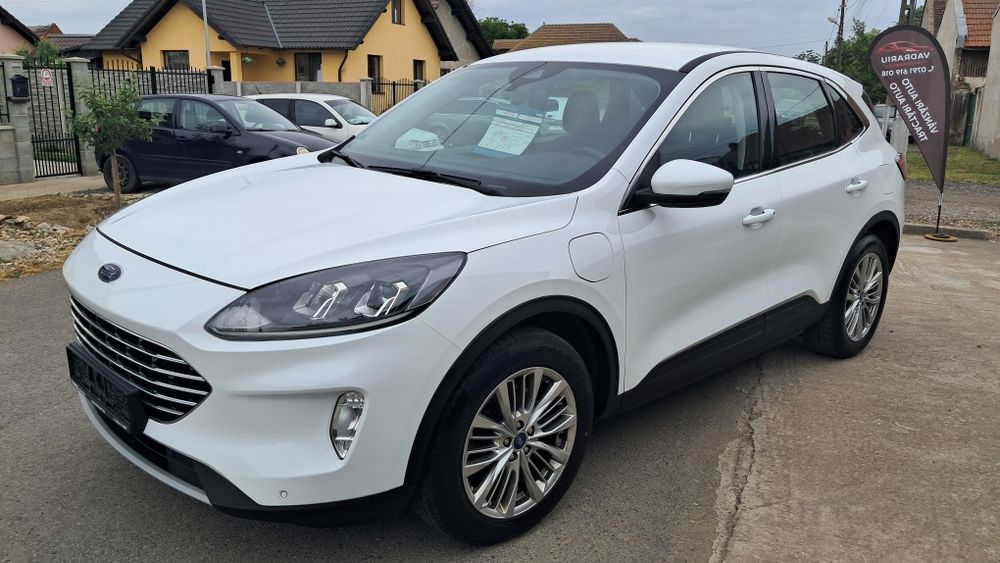 FORD Kuga 2021 — imagine 2