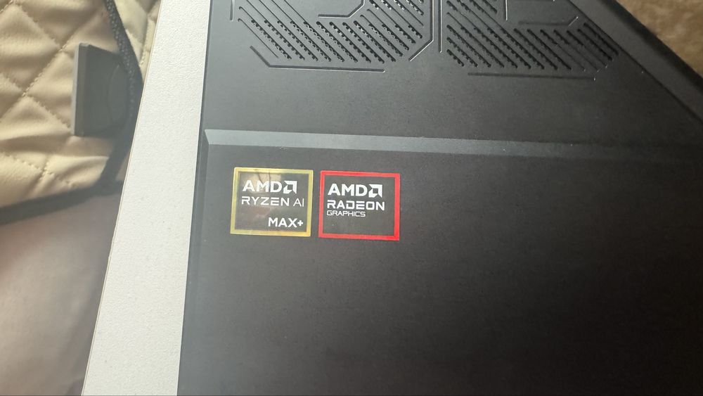 Asus Rog flow Z13, AI MAX+ 395, 2tb ssd