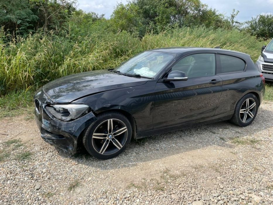 bmw seria 116i F21 F20 euro 6 motor n13 interior sport plafon negru model in 2 uși aripa radiatoare tragar trager compresor ac clima grup diferenția