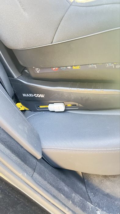 Детско Столче за кола с основа Maxi Cosi