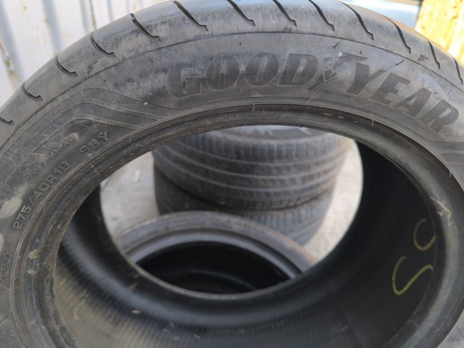2xGoodyear 275 40 18 și 2xMichelin 245 45 18