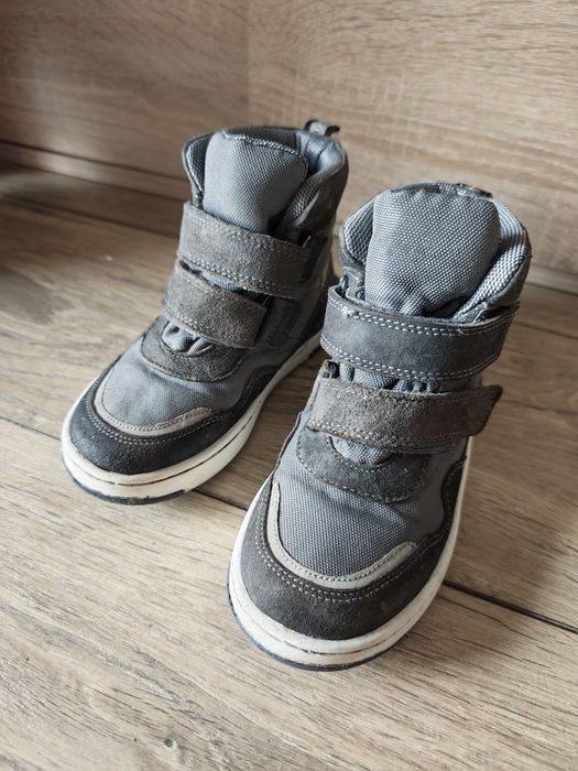 Продавам детски боти Lasocki