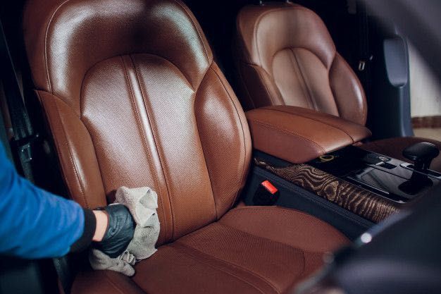 Професионално пране на тапицерия и вътрешно почистване