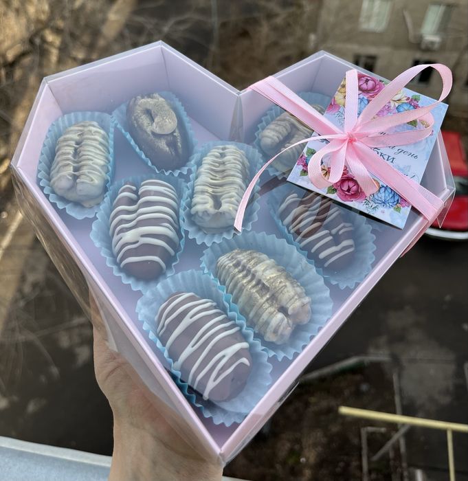 Финики в шоколаде