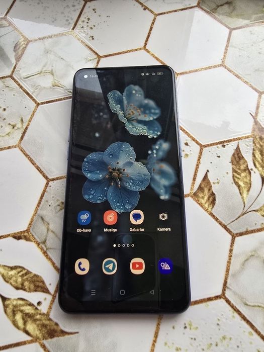 Oppa A74 telefoni sotiladi