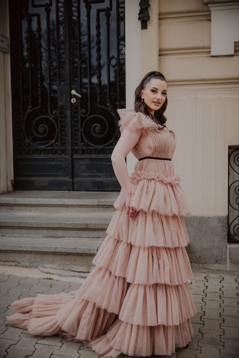 ПРОДАВА- Абитуриентска рокля