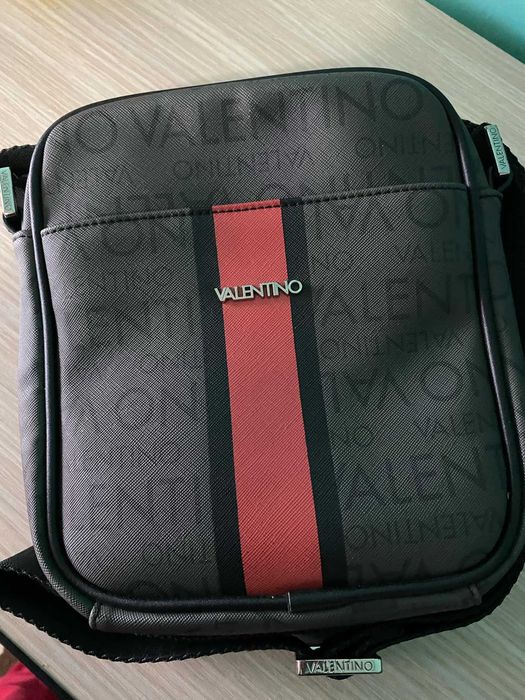 Borseta Valentino in conditi bune