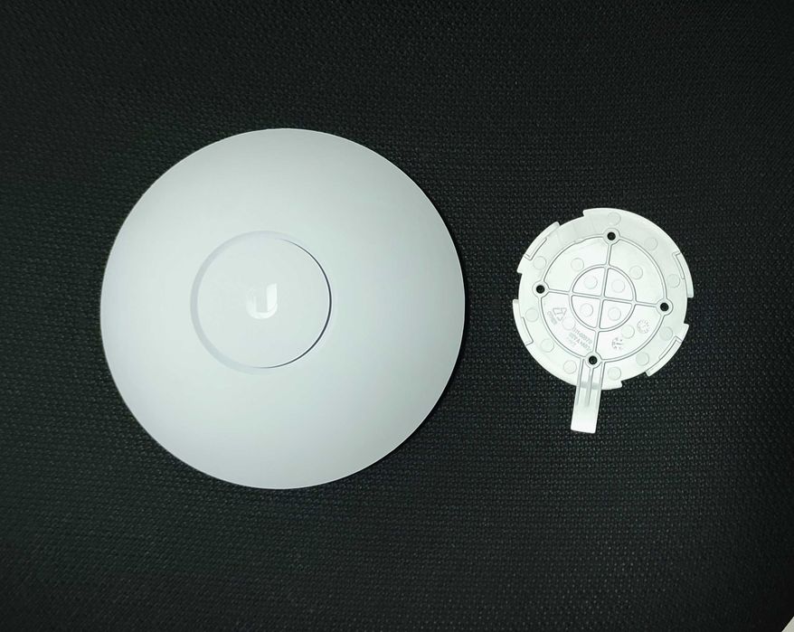 Ubiquiti UniFi UAP-AC-LR точка за достъп