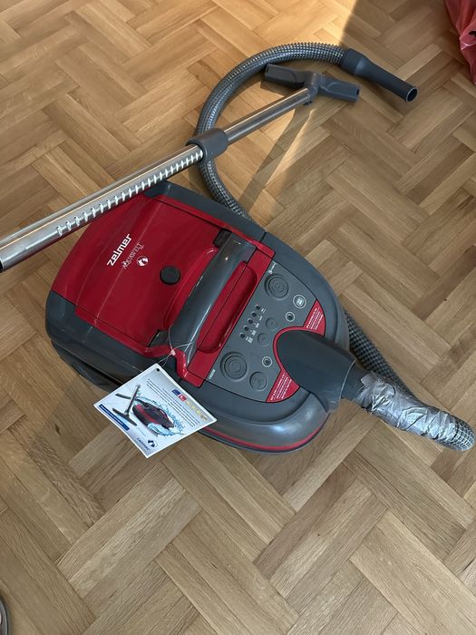 Прахосмукачка Zelmer за сухо и мокро почистване
