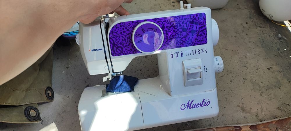 Продам швейная машина
