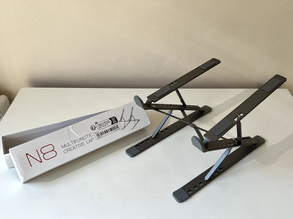 Стойки за таблет лаптоп - няколко вида