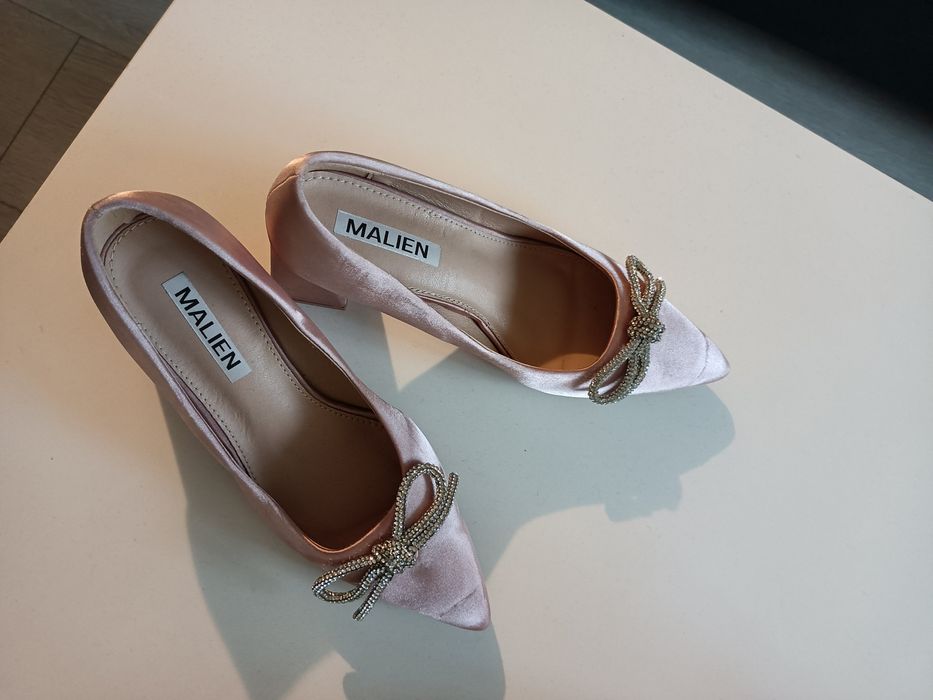 Pantofi cu toc pătrat Zapatos 36