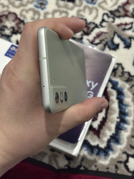 Samsung galaxy s 21 fe ideal