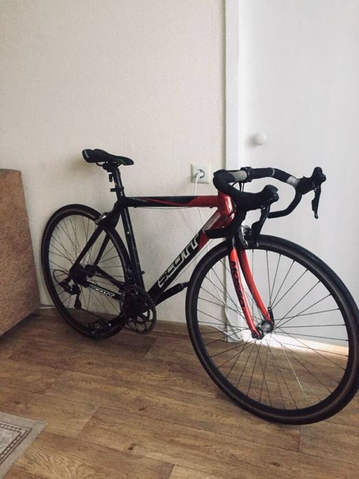 Продаю шоссейный велосипед scott speedster