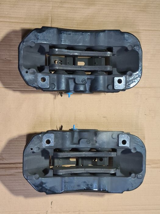 Спирачни апарати Брембо 6 бутално и 360мм дискове Алфа Джулия 2.9 QV