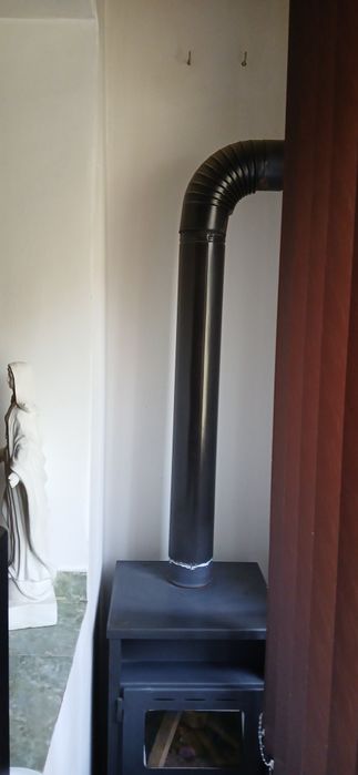 Vand garsoniera in Orsova etaj 3. 26000 euro.