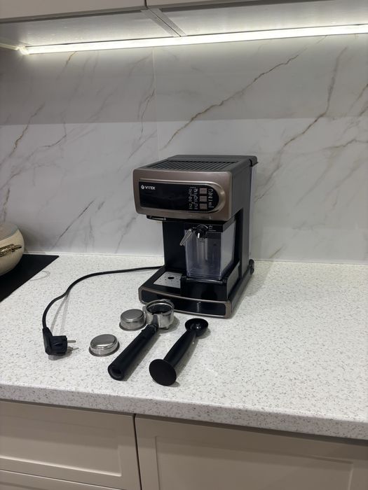 Кофемашинка рожковая