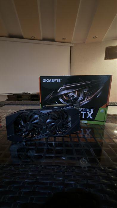 Nvidia gygabite 2060 super
