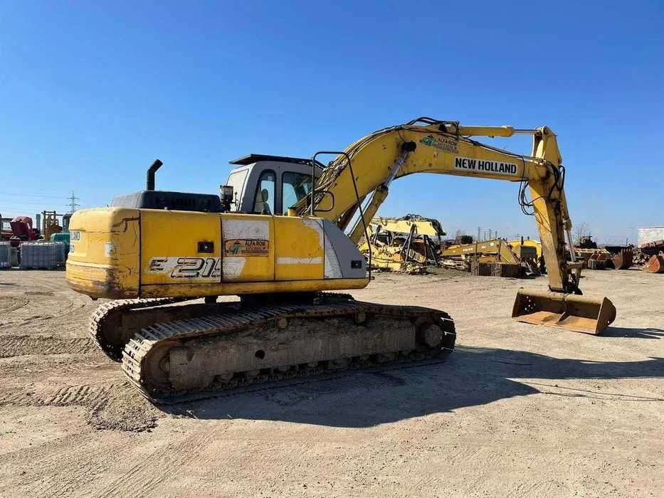 Senile excavator pe senile New Holland E 215 piese