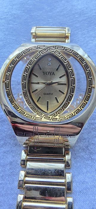 Дамски ръчен часовник