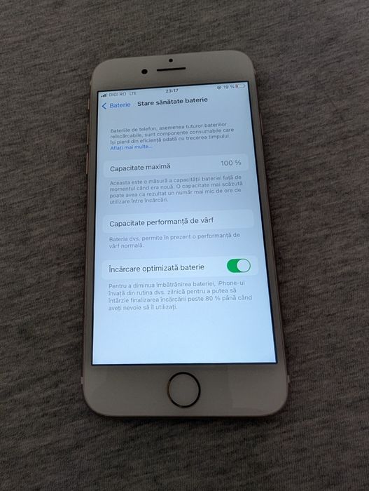 Vând iPhone 7 impecabil 100% baterie 32GB