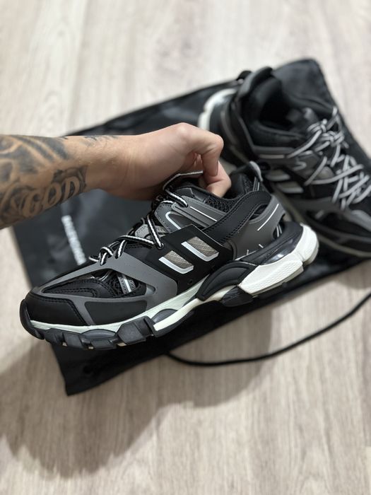 Balenciaga Track noi 39