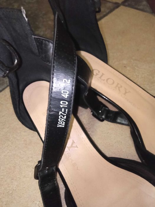 Продам женскую обувь б/у