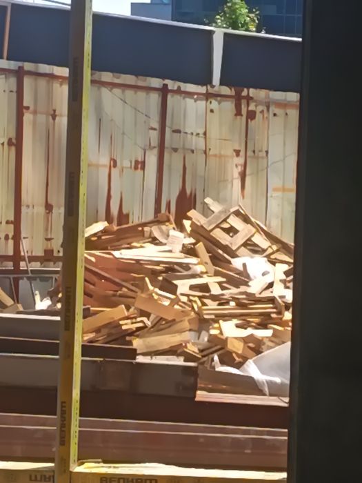Otin taxta padon kafe restaranlarga otinga xam boladi katta aviomda