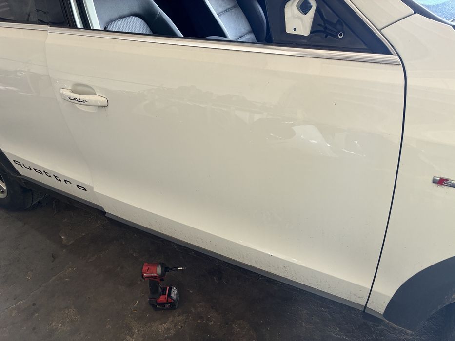 Usa usi dreapta fata spate  audi q5 8R allroad LY9C