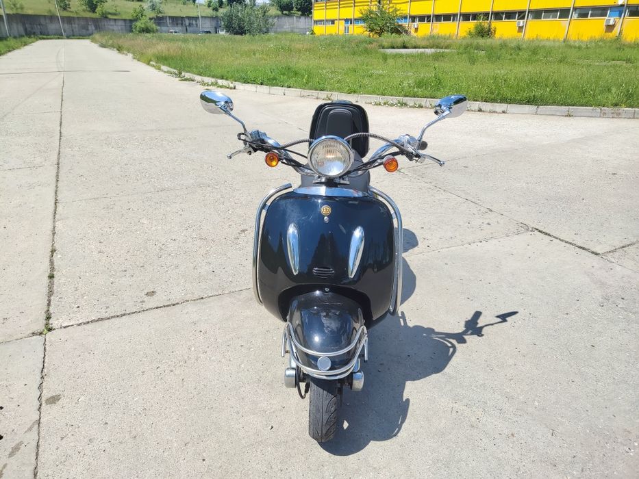 Scuter retro 125 cc