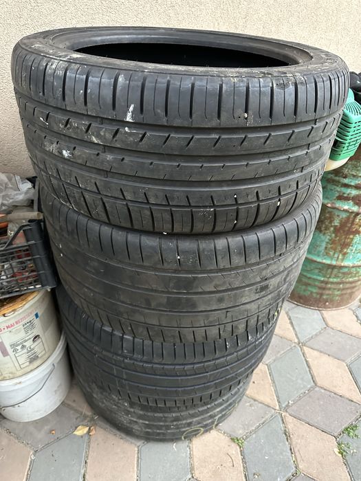 Cauciucuri de vanzare