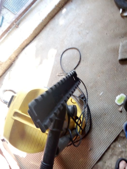 Прахосмукачка karcher