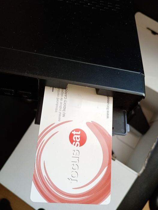 Receptor satelit Focus Sat cu Cartela Reîncărcabilă .merge și pe 12V.Pentru zone unde nu exista cablu sau fibră optică.Cabane  Camping Rulote Tir.