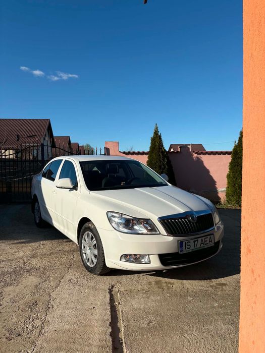 SKODA Octavia 2012 — imagine 4