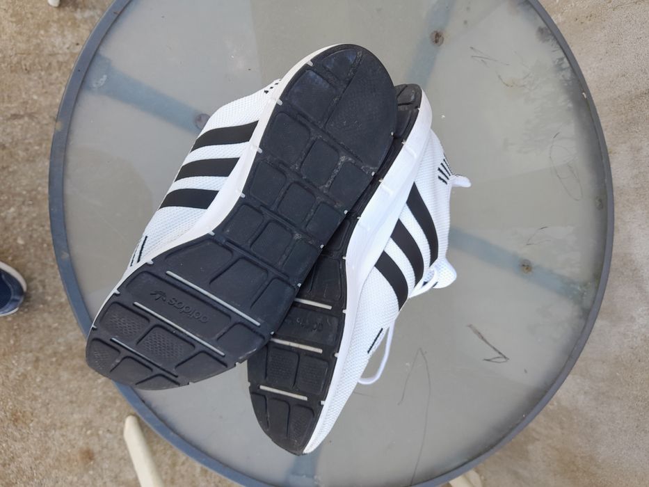 Adidas nr.47 stare impecabila