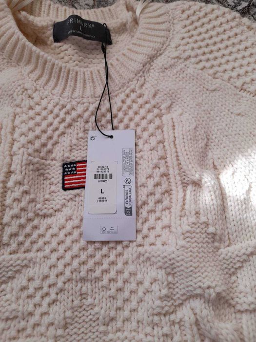 Дамски зимен пуловер