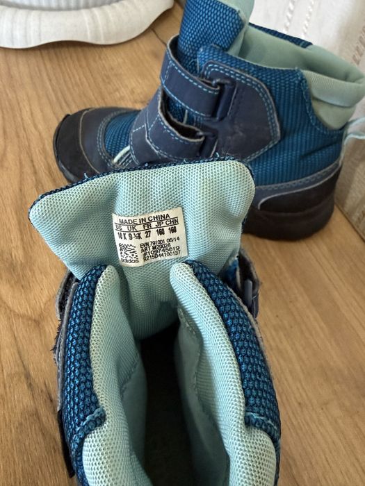 ботинки adidas.