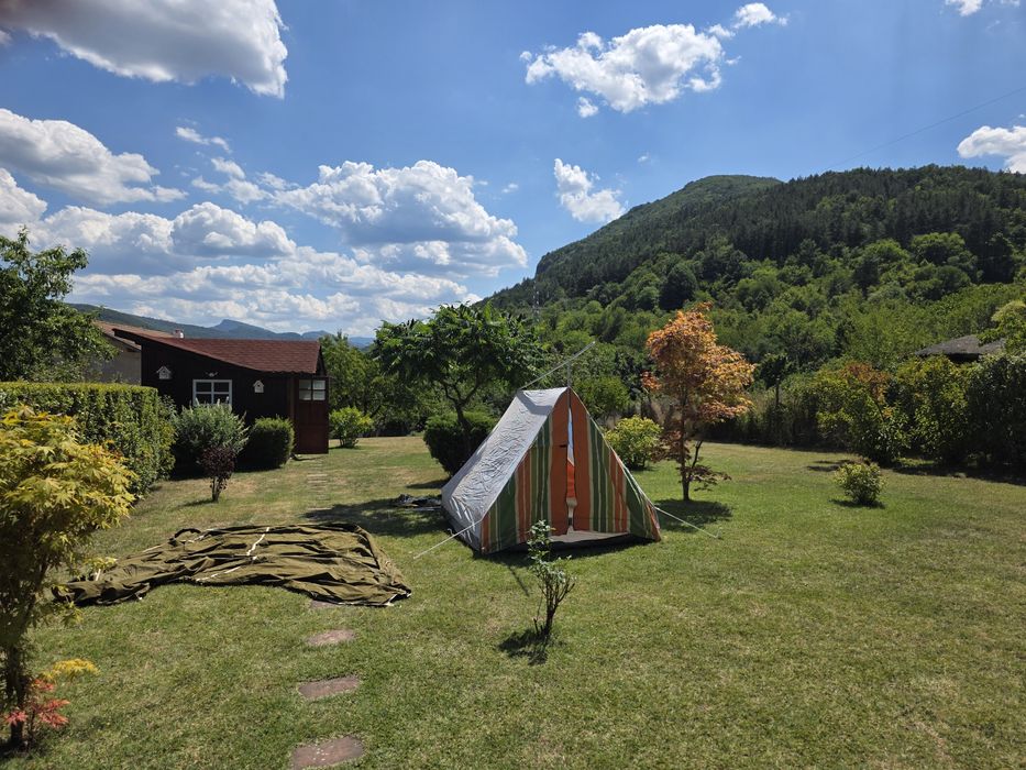 Руска туристическа триместна палатка