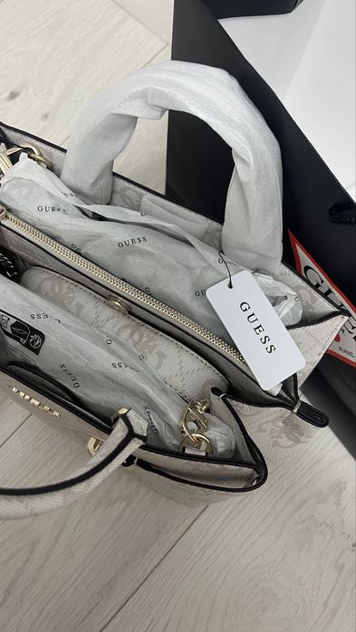 продается новая ориг сумка guess