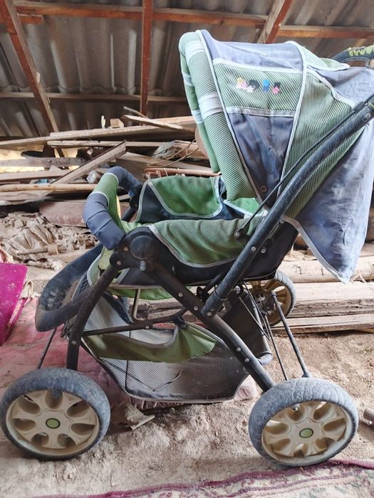 Продаются две коляски.